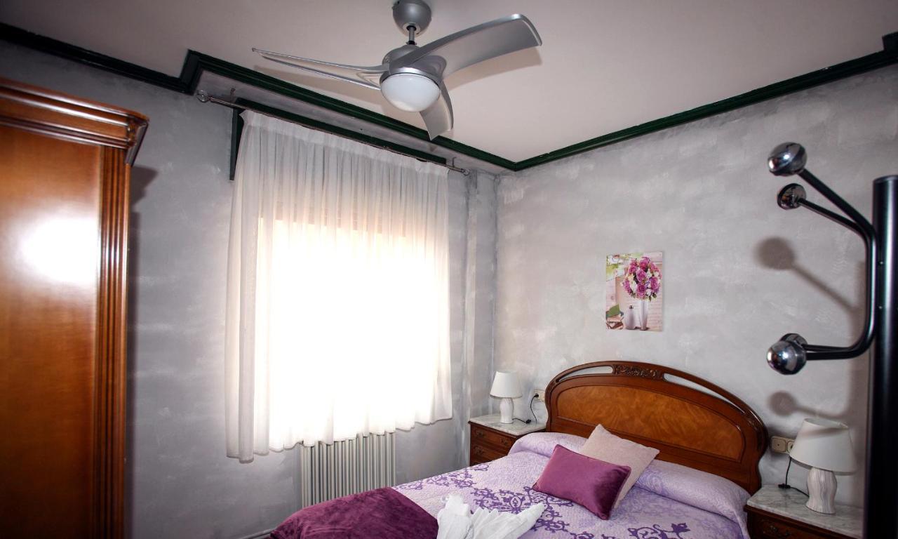 Pension Como En Casa Rincon de Soto Luaran gambar