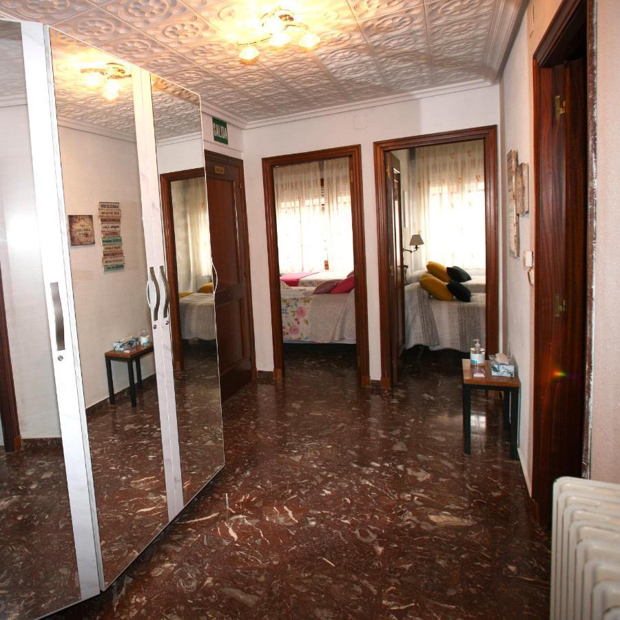 Pension Como En Casa Rincon de Soto Luaran gambar